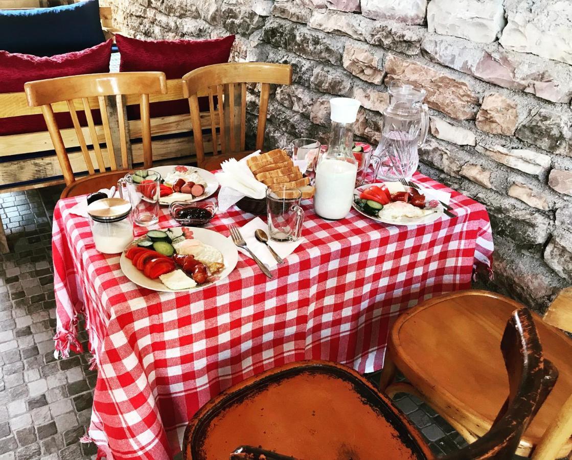 Vila Eri Gjirokastër Exterior foto
