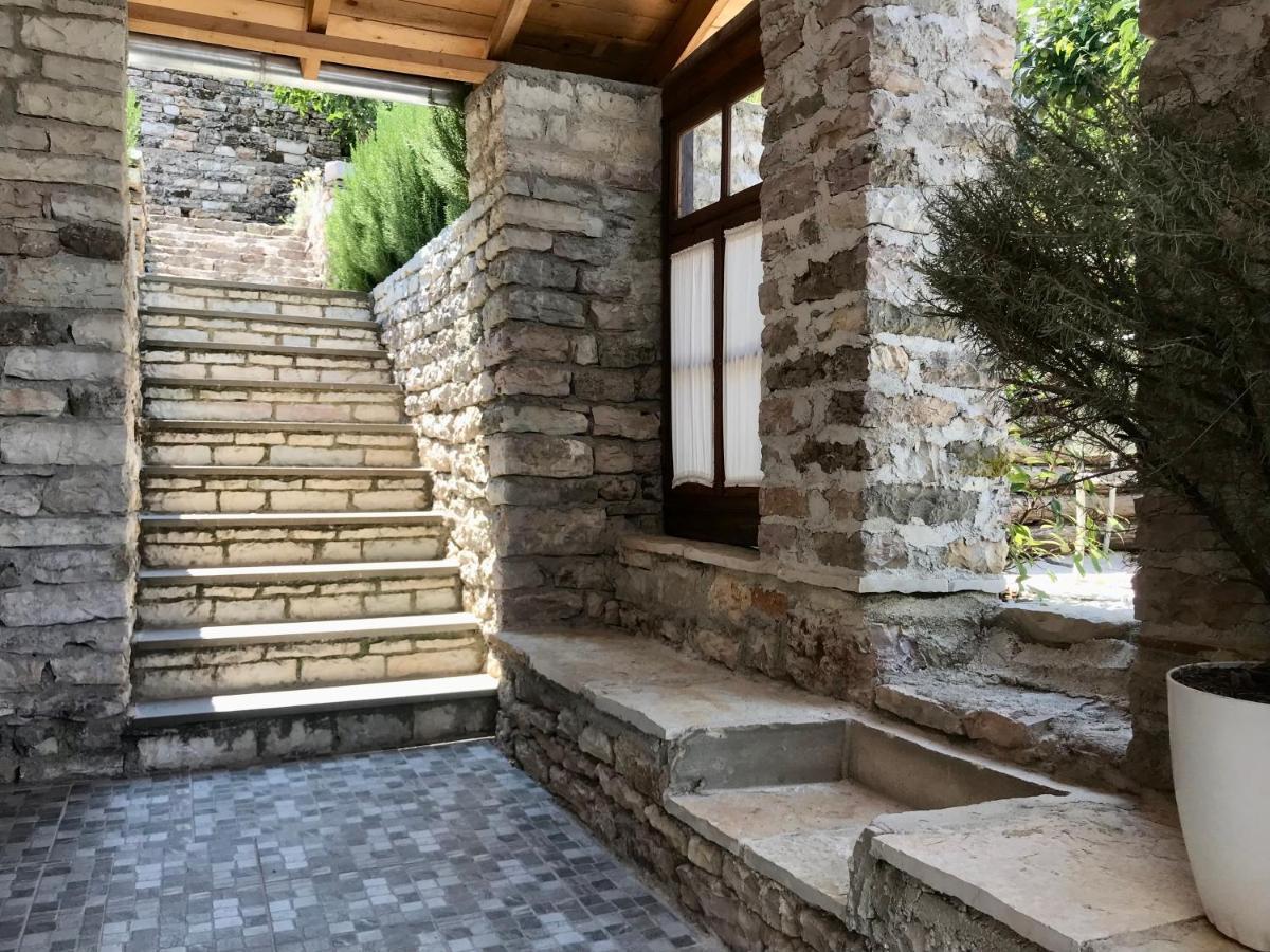 Vila Eri Gjirokastër Exterior foto