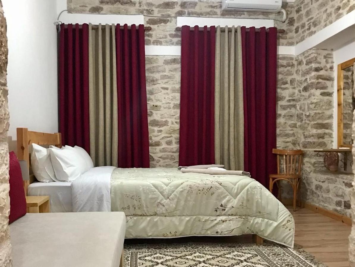 Vila Eri Gjirokastër Exterior foto