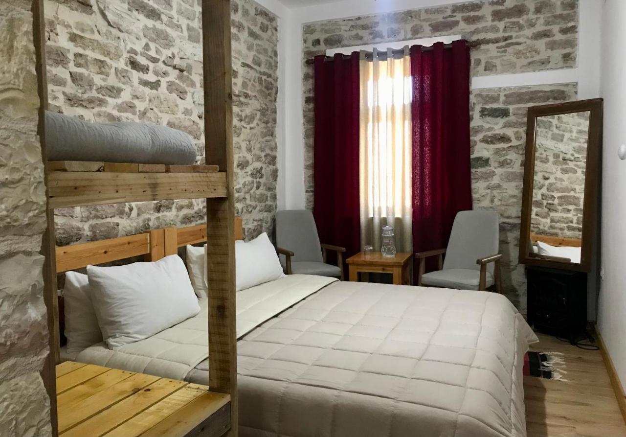 Vila Eri Gjirokastër Exterior foto