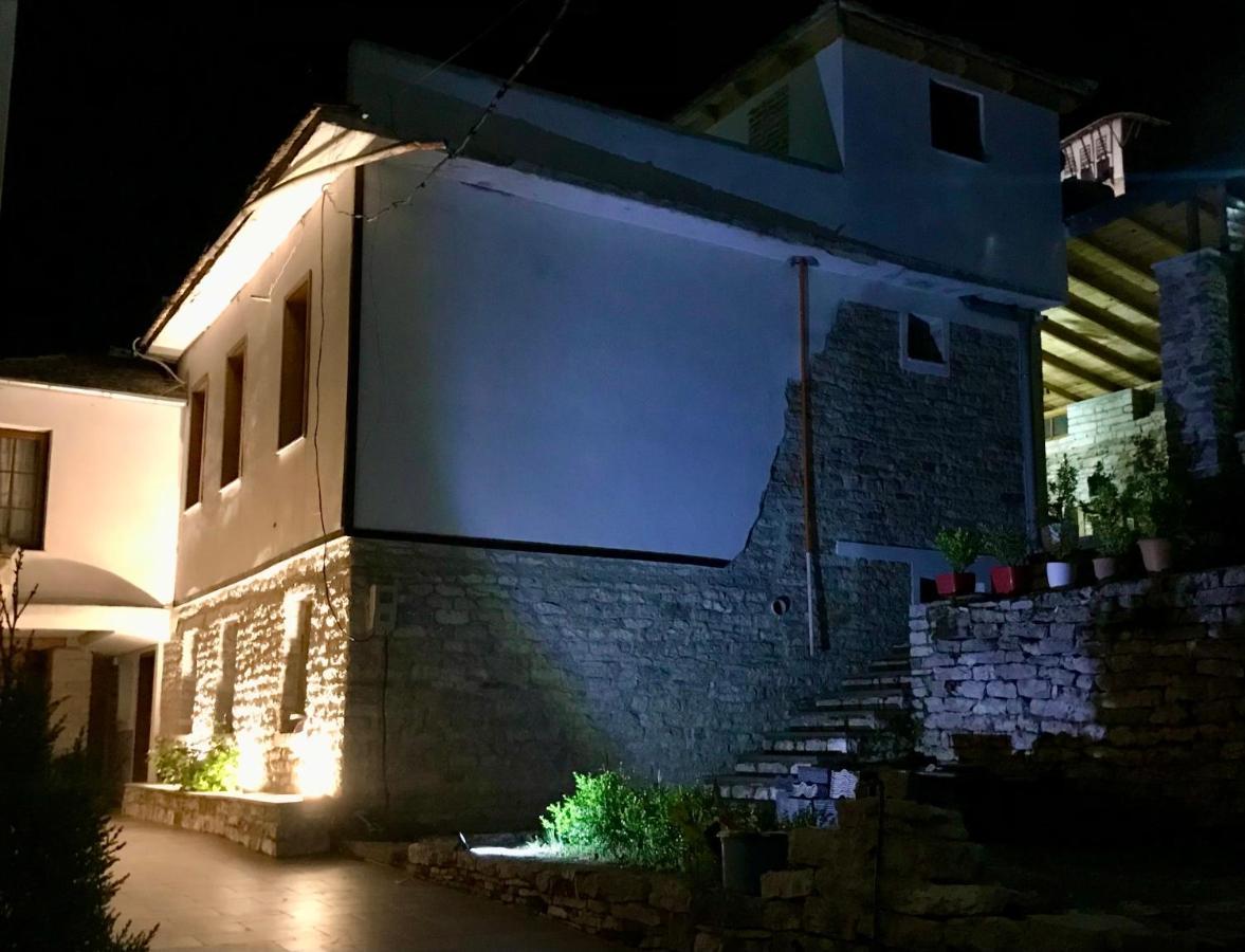 Vila Eri Gjirokastër Exterior foto