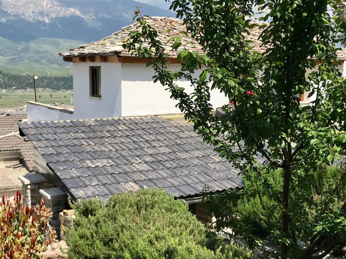 Vila Eri Gjirokastër Exterior foto