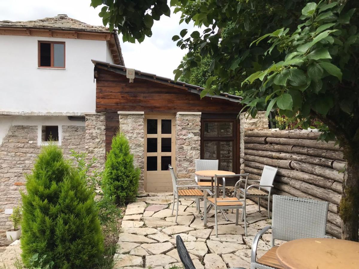 Vila Eri Gjirokastër Exterior foto