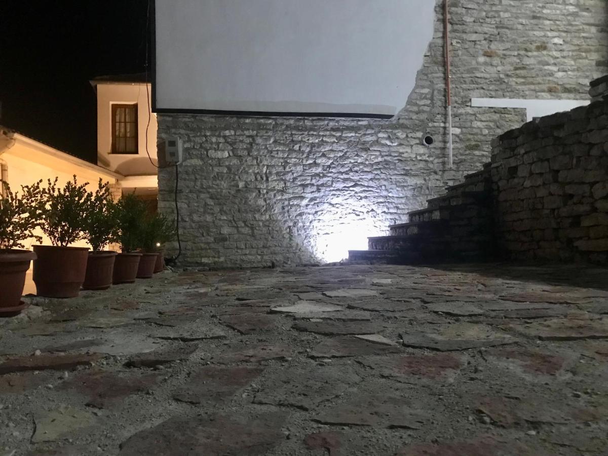 Vila Eri Gjirokastër Exterior foto