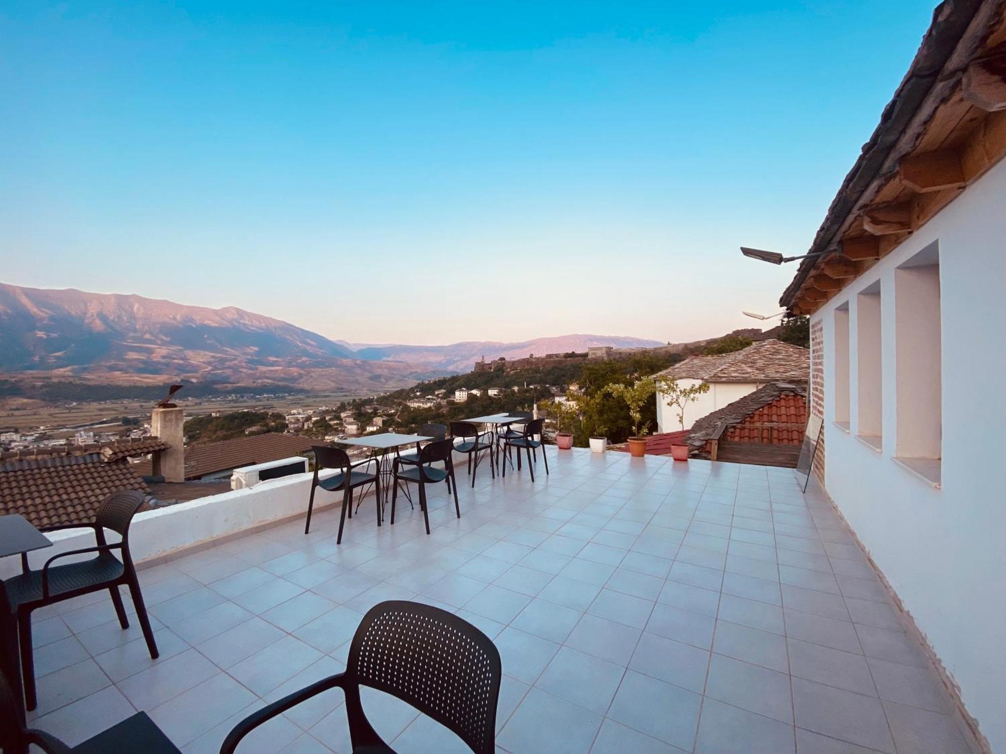 Vila Eri Gjirokastër Exterior foto