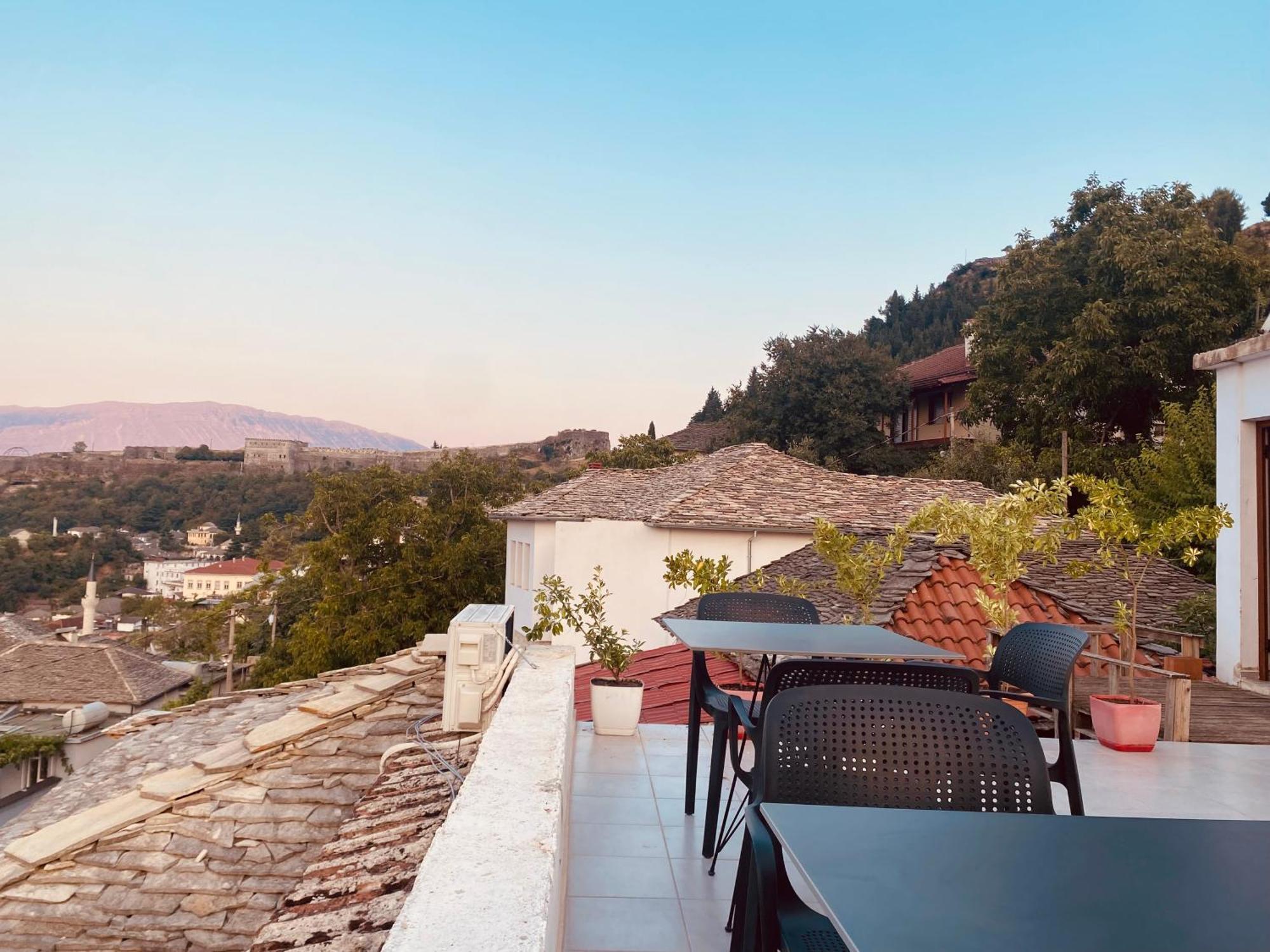 Vila Eri Gjirokastër Exterior foto